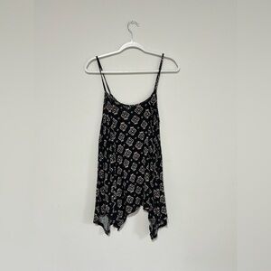happening in the present Black Geometric Print Spaghetti Strap Longline Camisole